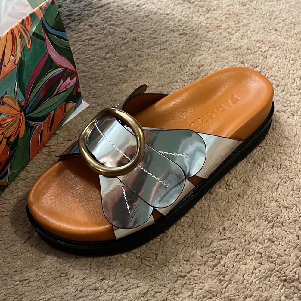 Silver Daisy Slide Sandal